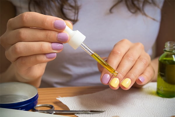 Jojoba oil is beneficial for increasing nail growth