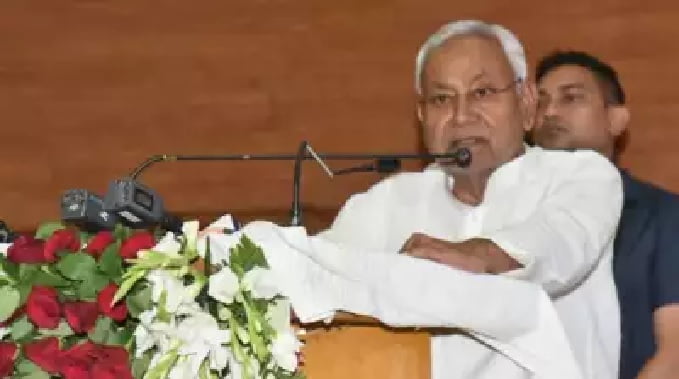 What happened on 2nd and 21st November, in which Nitish Kumar talked about exit