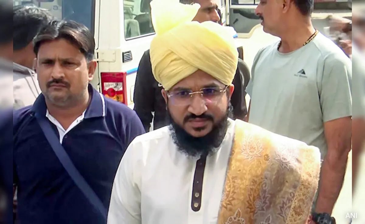 Relief news for Muslim cleric Salman Azhari, granted bail in another case of inflammatory speech