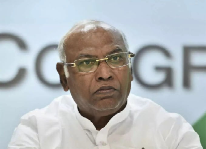 Opposition leaders call the interim budget an election gimmick, Congress president Kharge questions the government