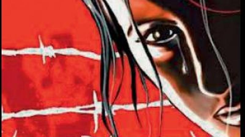 A Peon molested a nurse in an elevator in an Ahmedabad hospital