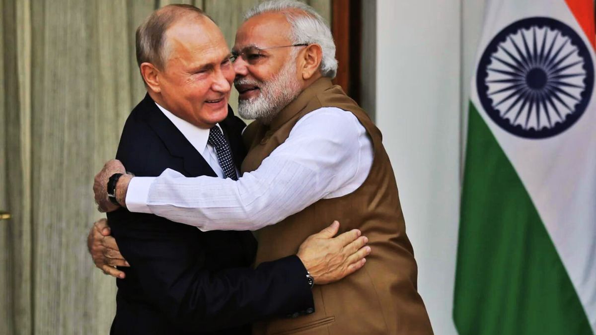 After being elected President PM Modi spoke to Putin on phone and congratulated him