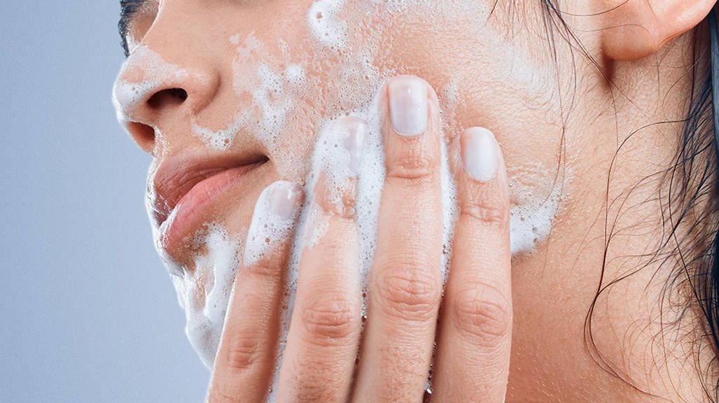 Be careful if you have the habit of washing your face frequently2