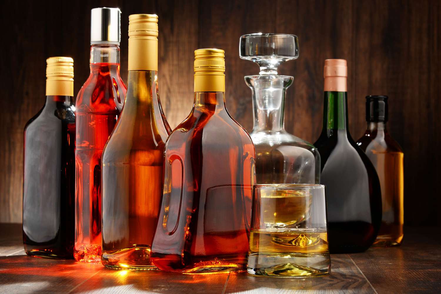 PCB raids in Vadodara 2 people nabbed with 1.26 lakh foreign liquor from Khodiyar Nagar area