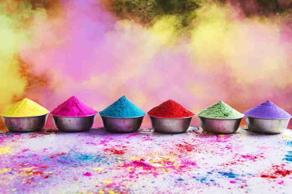 Use colors according to zodiac sign on Holi luck will shine 2