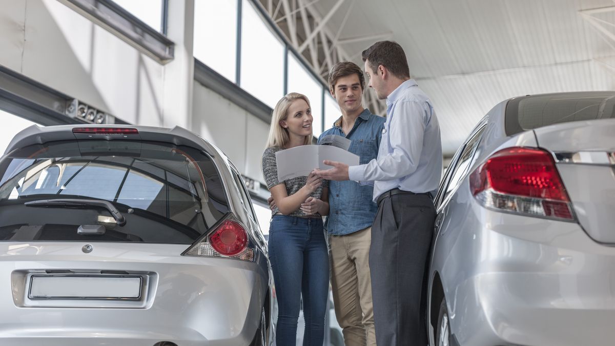 Pay special attention to these things before buying a new car, so you won't have to worry later.