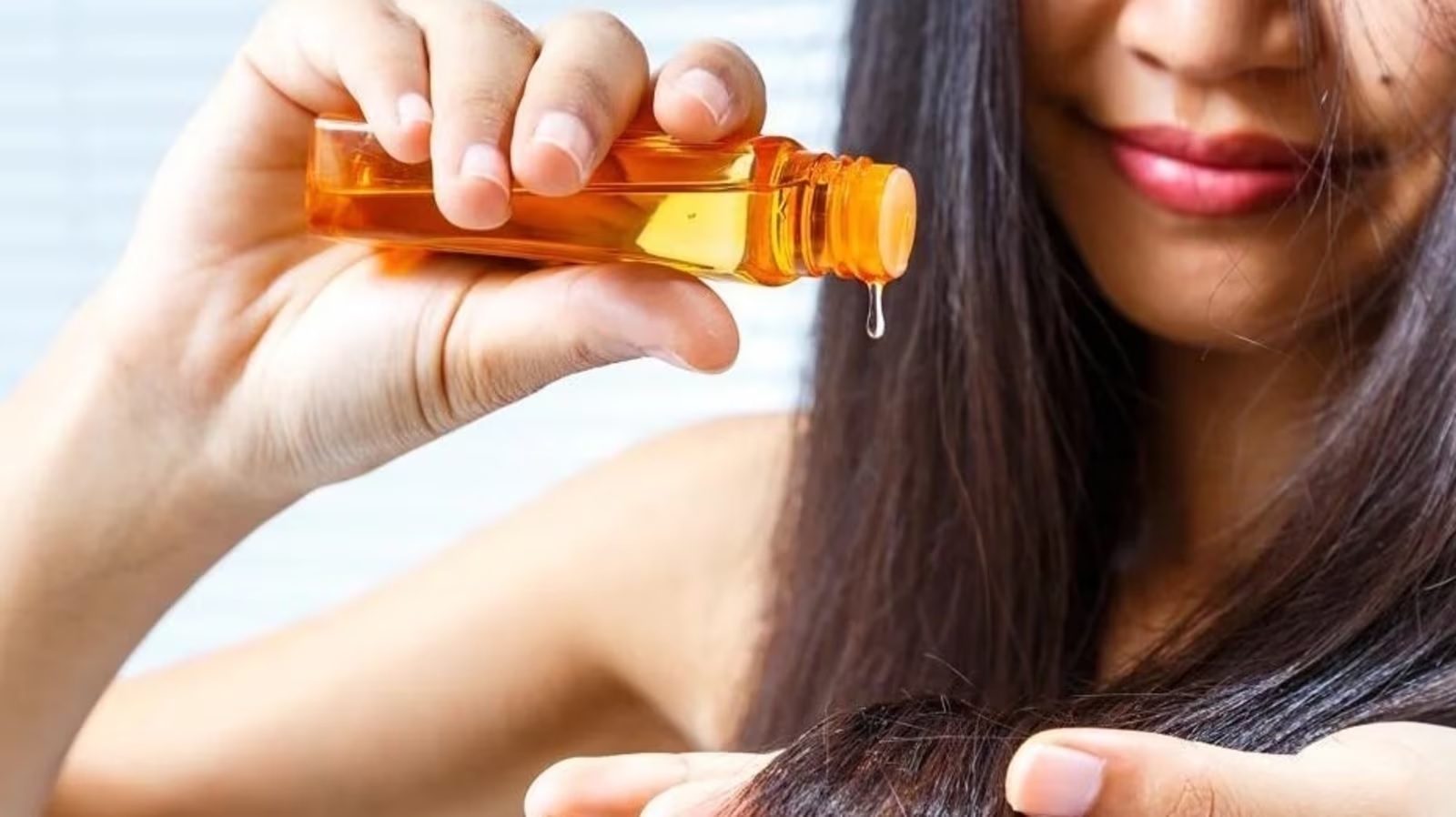 Know how much oil should be applied to hair in a week