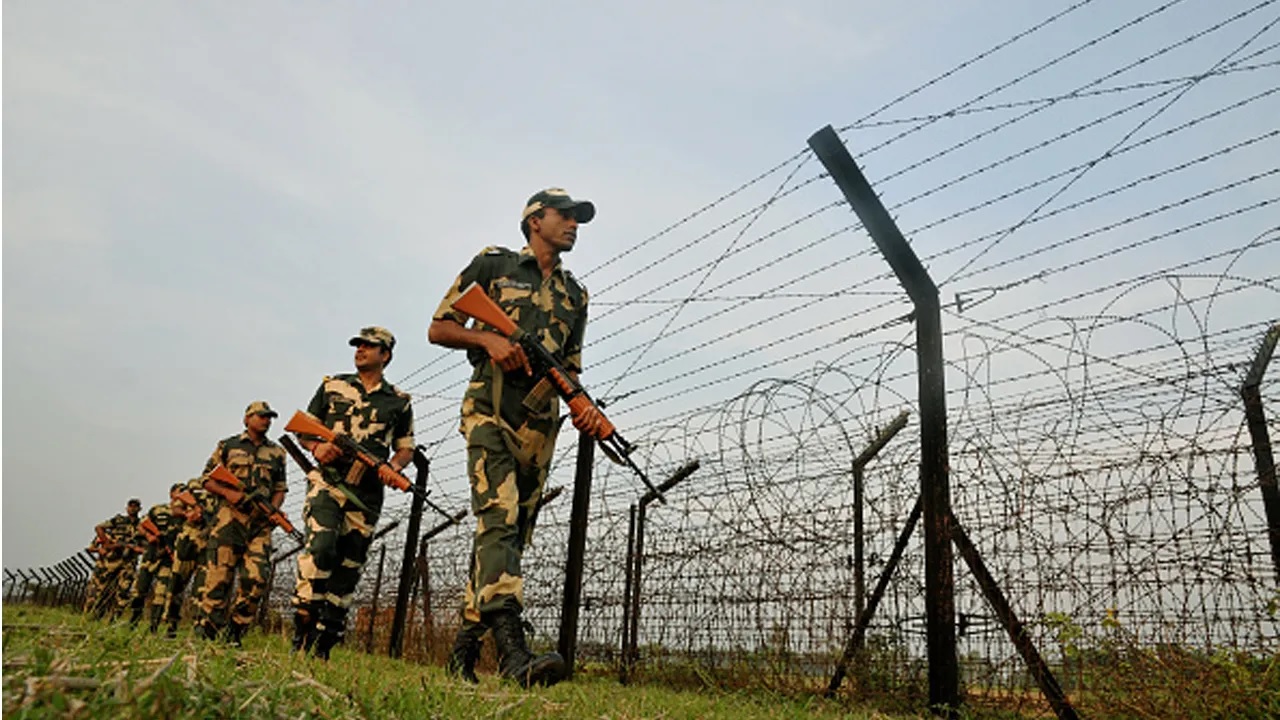 Clash between BSF and suspected smugglers one killed 1 injured in firing 1