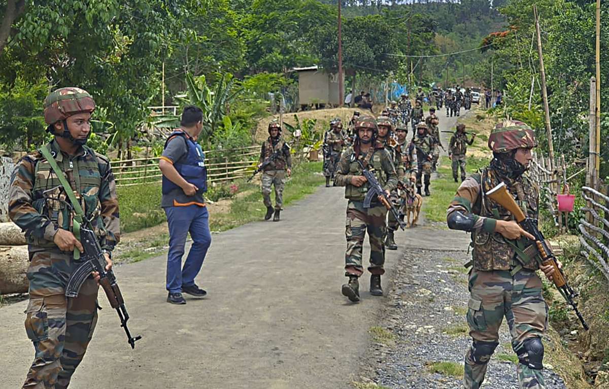 Gunfight between two parties in Manipur 1 injured 1