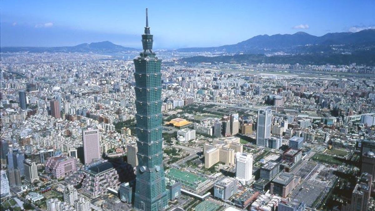 The Taipei 101 tower remained intact even in the severe earthquake of Taiwan 01