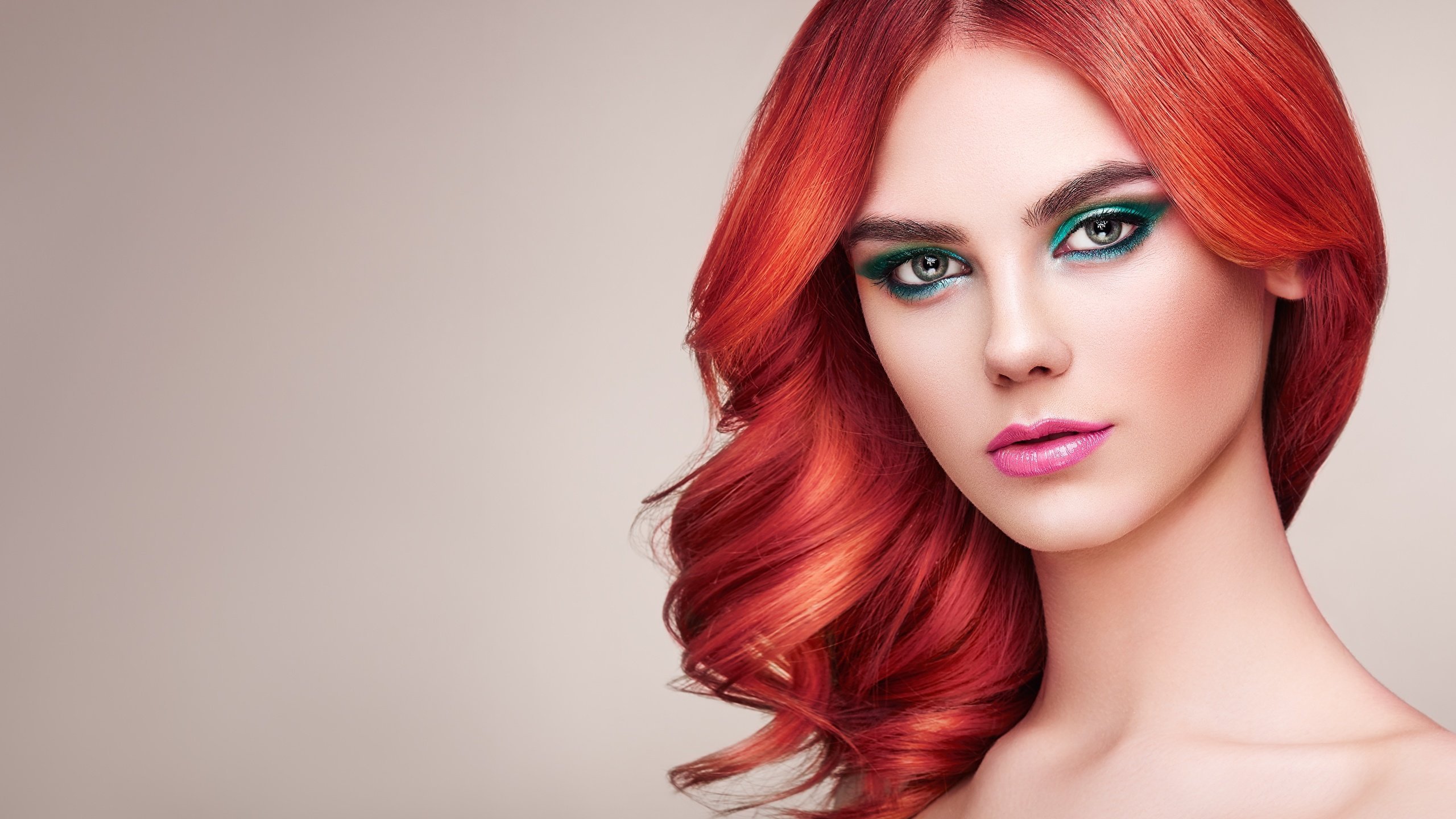 Change your hair color with these colors people will admire you by seeing your different style. 1