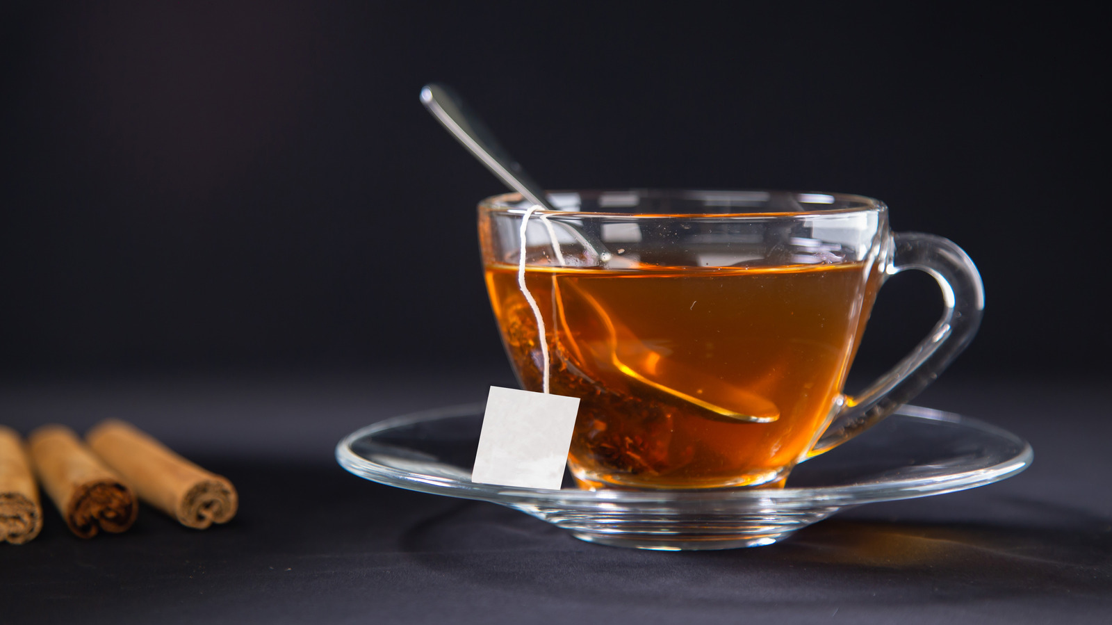 Drink this tea an hour before going to bed for quick weight loss and healthy skin 1