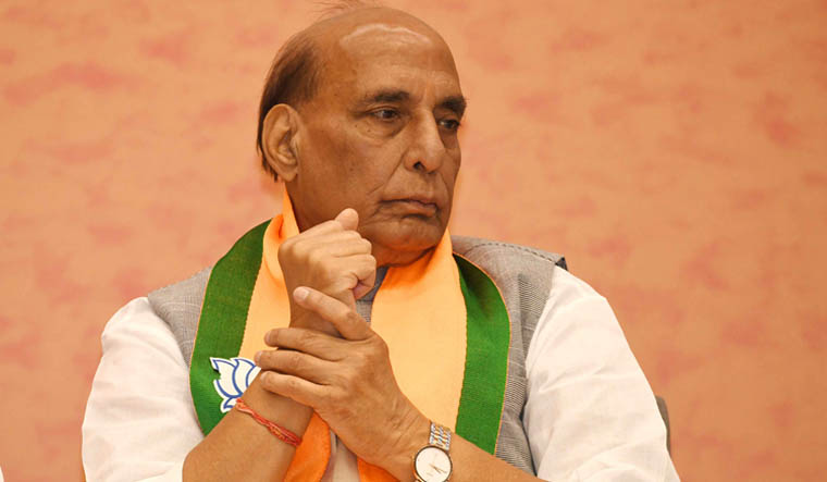 It was said that Rajnath Singh won the hearts of the people wearing a silver crown