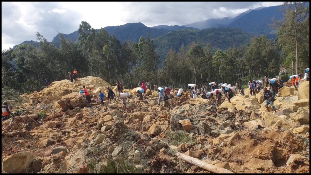 Landslides wreak havoc in Papua New Guinea death toll crosses 300 1