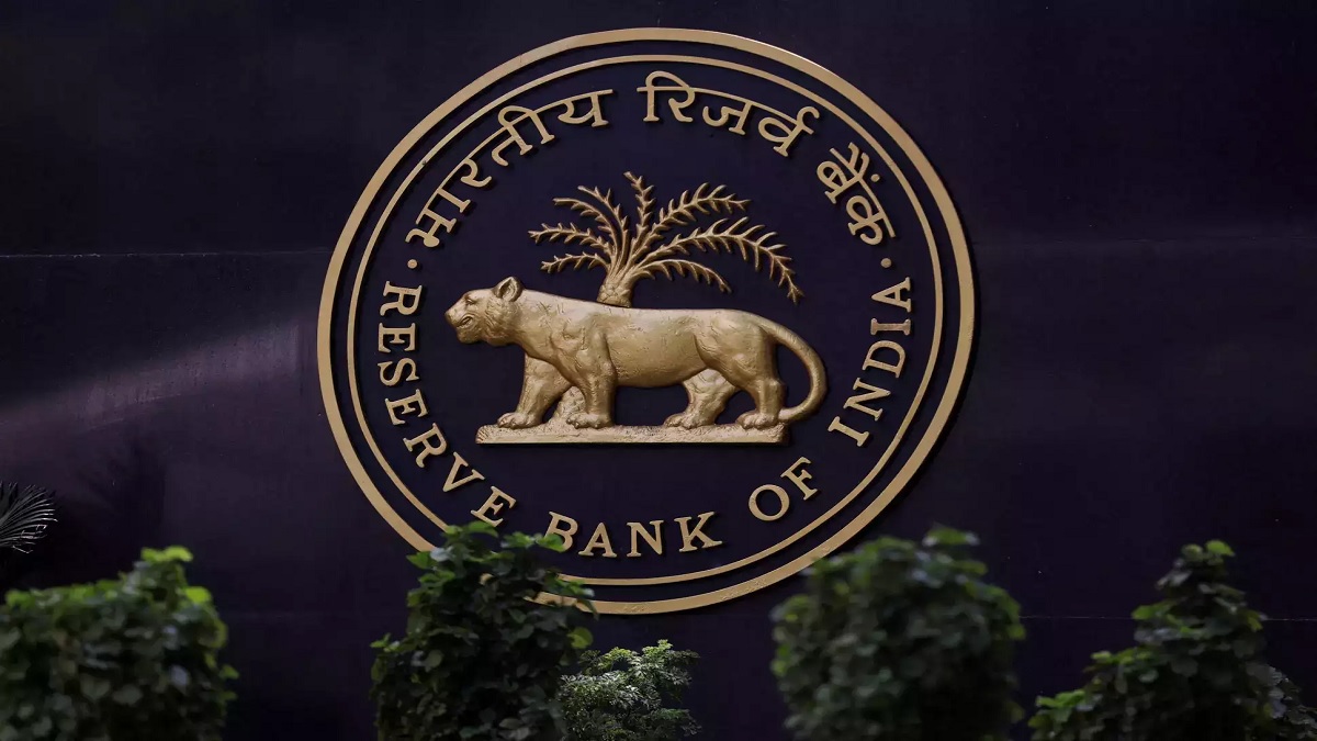 Reserve Bank of India Such a claim made in the UBI report the Reserve Bank will give so much rupees to the government in the financial year 2025. 01