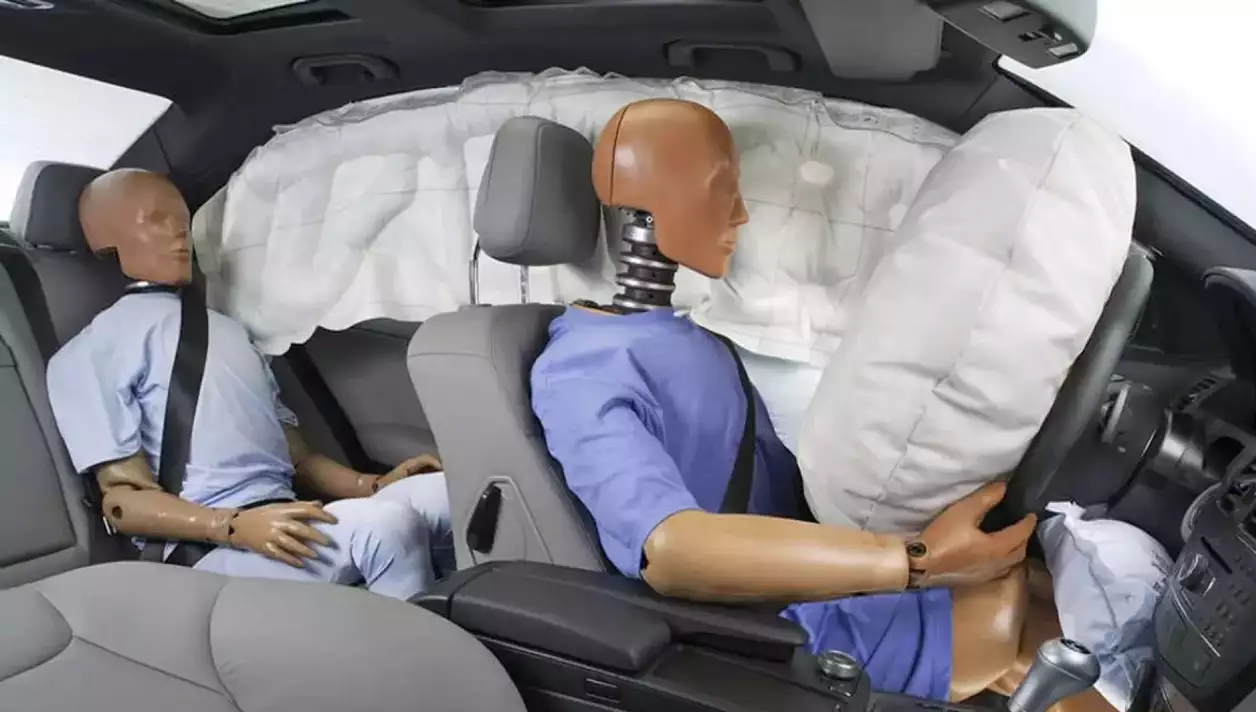 Why airbags are necessary in cars how they protect after an accident 1