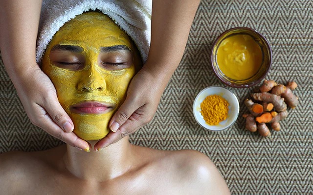 benefits of turmeric oil turmeric oil is very beneficial for skin and hair 2