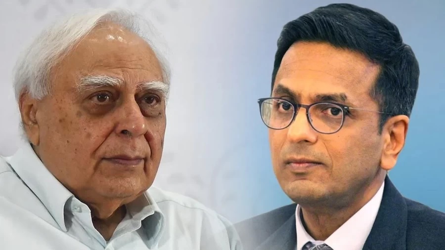 cji dy chandrachud congratulates kapil sibal on being elected scba presiden 1