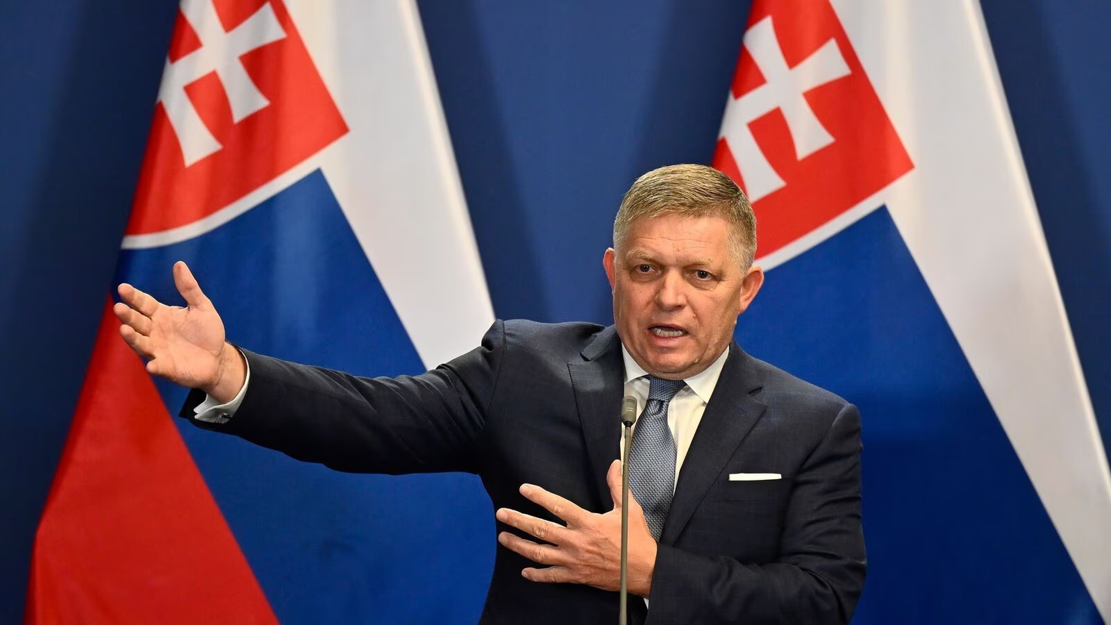 slovakia pm robert ficos condition critical and undergoing treatment in hospital joe biden to putin condemned the attack 1