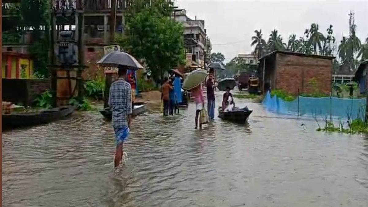 assam flood situation worsens 26 people dead so far one crore 61 lakh people affected in 15 districts2