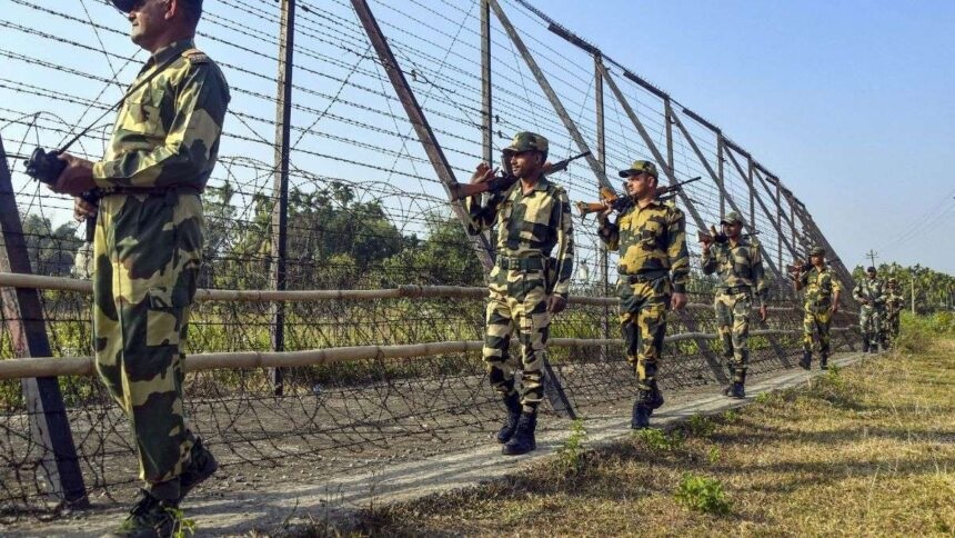 bangladeshi miscreants snatched weapons and radio set from bsf jawan india protested in flag meeting 01