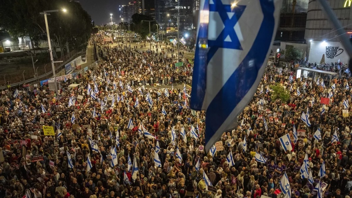 biggest protest in israel as lakhs of people demand ceasefire with hamas and new pm failed to bring hostages 1