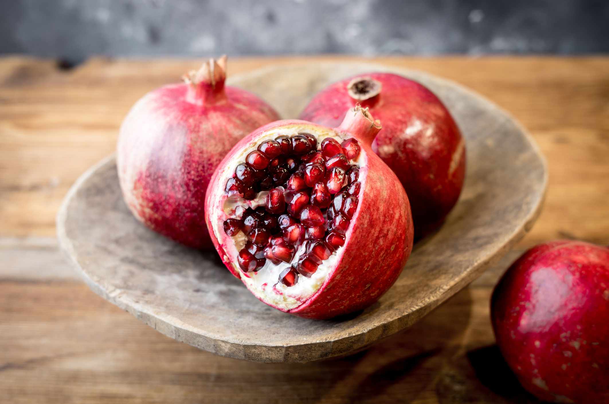 five benefits of pomegranate 2