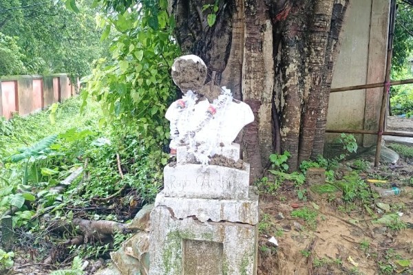 former prime minister rajiv gandhi statue desecrated in tripura demand for arrest of accuse1