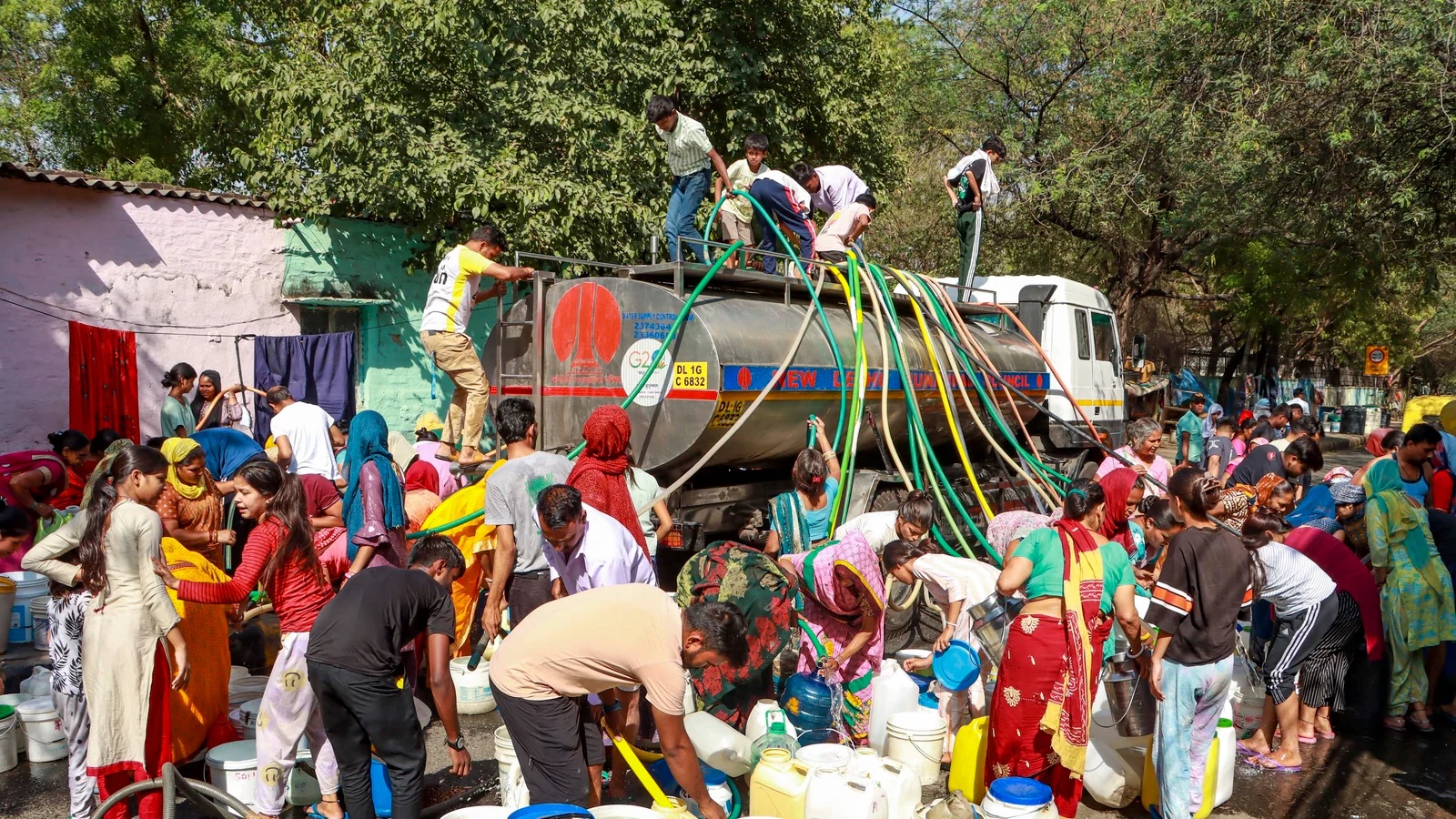 ncr why is the water crisis in metropolitan cities from delhi to bengaluru kolkata chennai hyderabad sound of great water trouble3