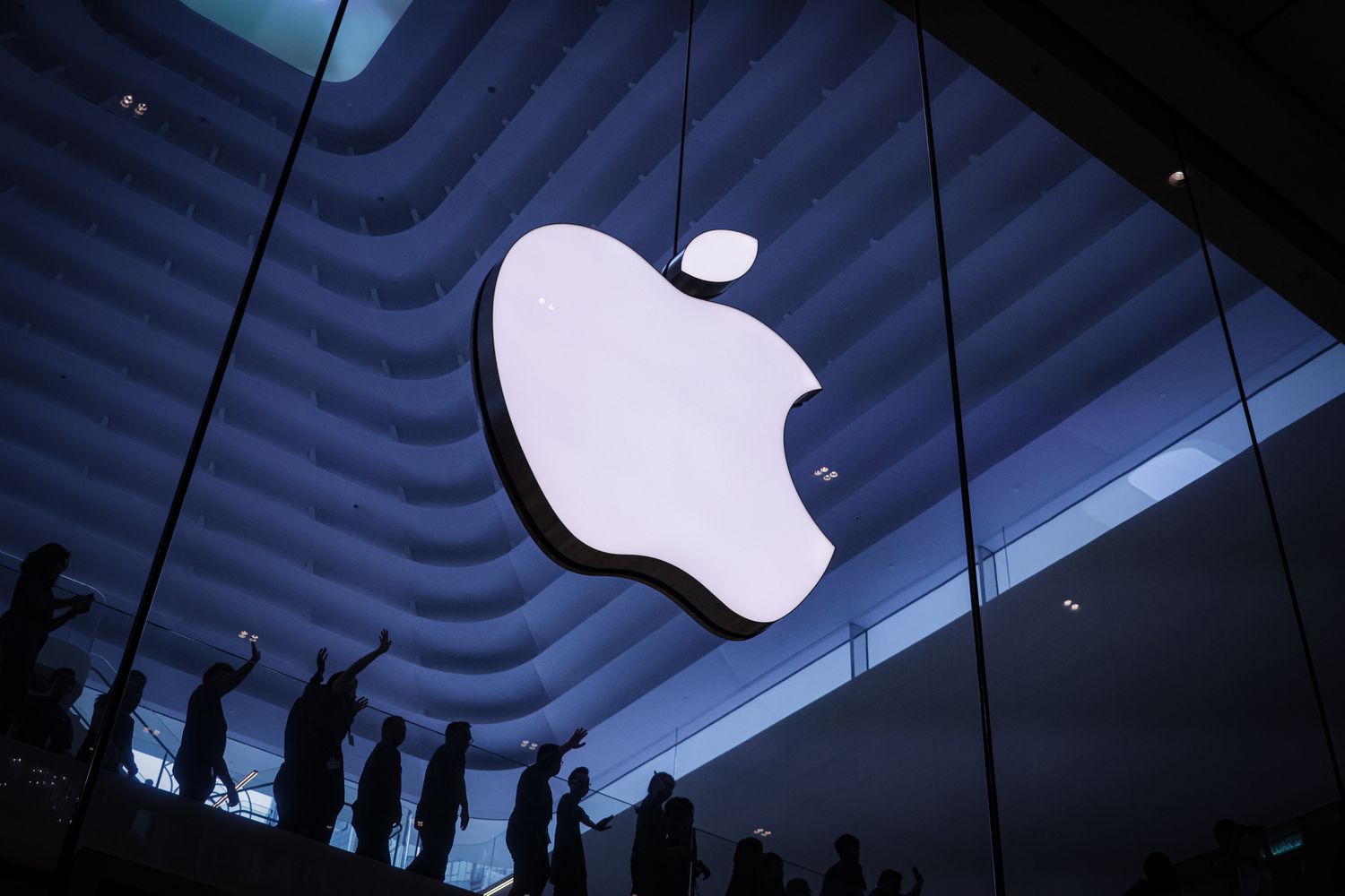 tech news apple becomes 1st company violating eu digital markets act rules 2