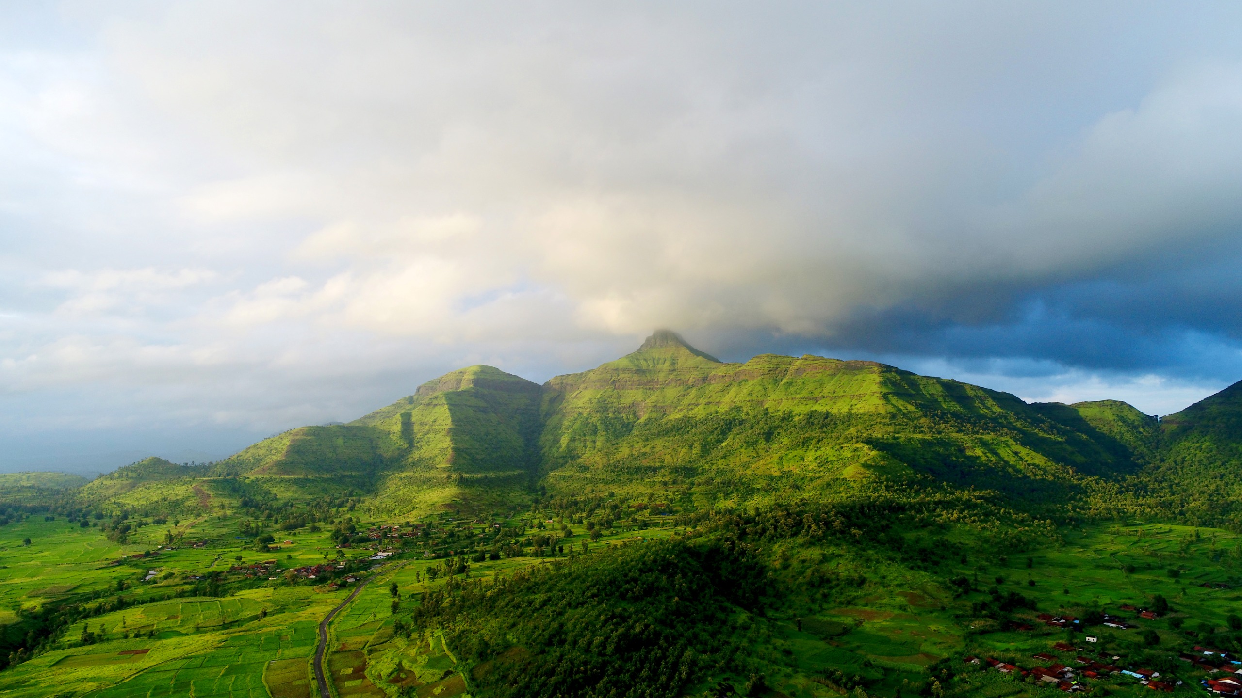 Chief Minister Patel will inaugurate the Monsoon Festival in Saputara on this date. 4