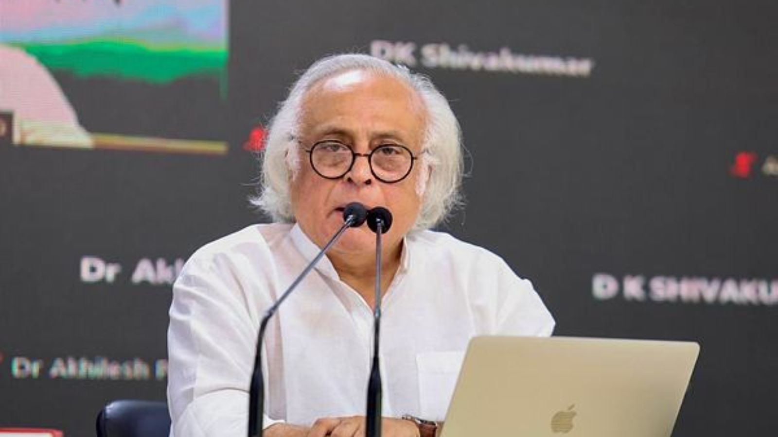 Jairam Ramesh attacked PM Modi 1