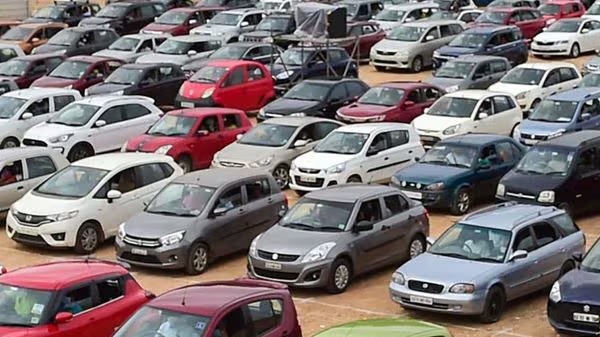 Overseas demand for Indian cars and bikes increased exports soared by such a percentage 1