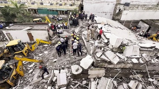 Untitledsurat building collapse 7 killed more feared trapped rescue operation underway 2