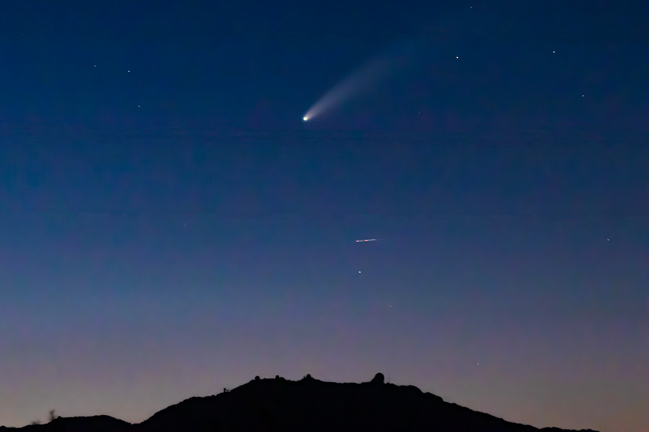 comet of the century comet c2023 a3 tsuchinshan atlas space news science shooting star 1