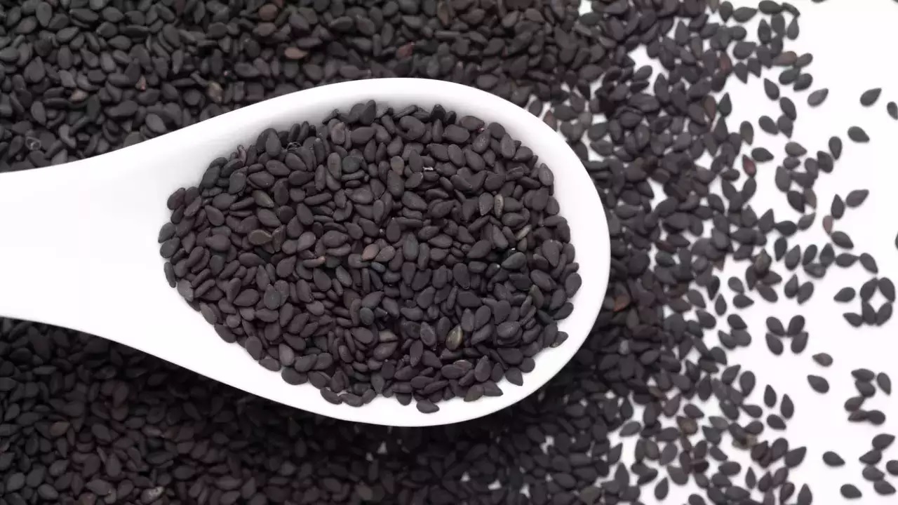 health benefits of black sesame seeds kala til na fayda 1