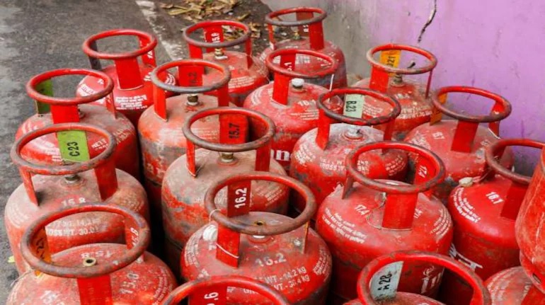 lpg price cheapest 300 rupees from next month 1 august know latest rates 1