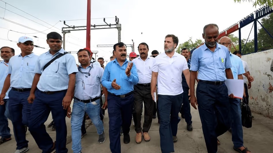 rahul gandhi meet loco pilots at new delhi railway station railway said they were brought from outside 1