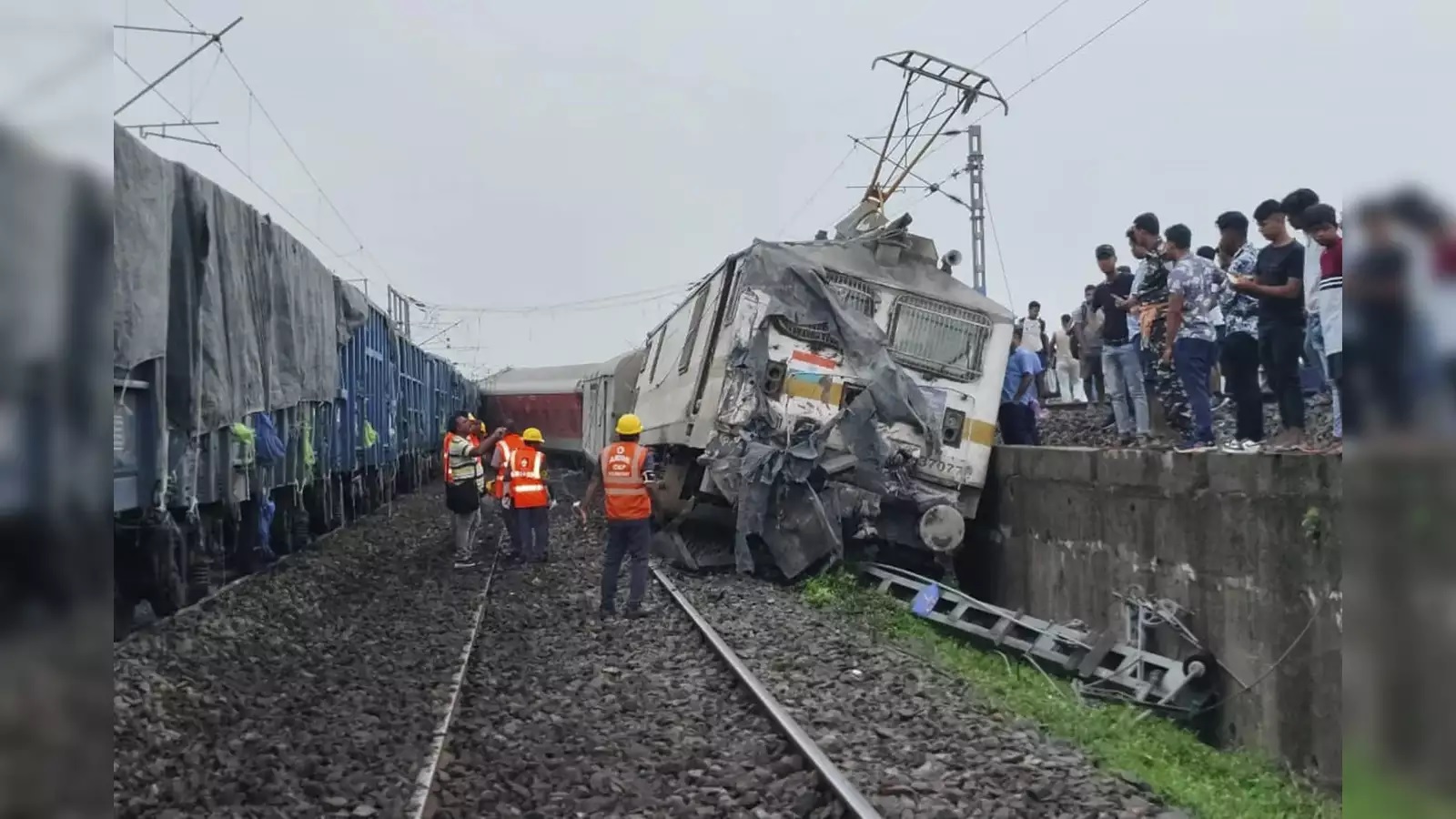 train accident death injured railway ministry kavach system 2