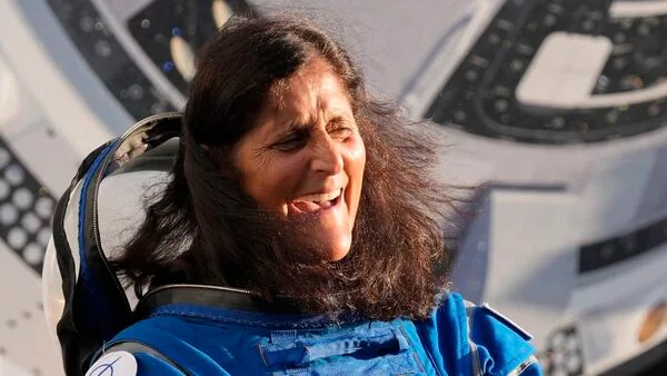 what say astronauts about hopes of indian origin sunita williams return in boeing capsule in which she trapped 1