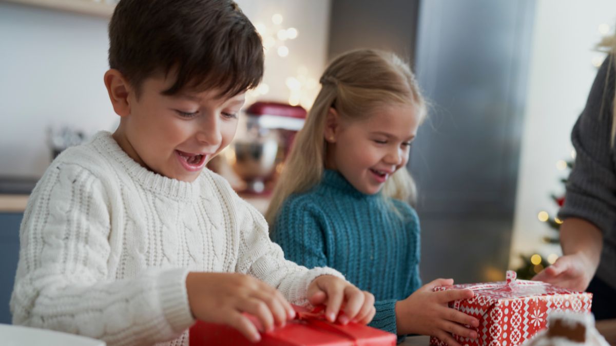 expert tips for buying gifts for kids