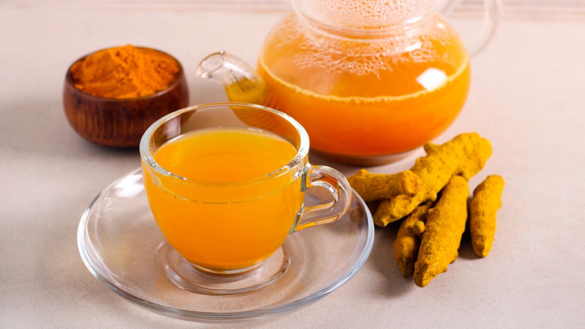 lemon turmeric water benefits 1723524448925