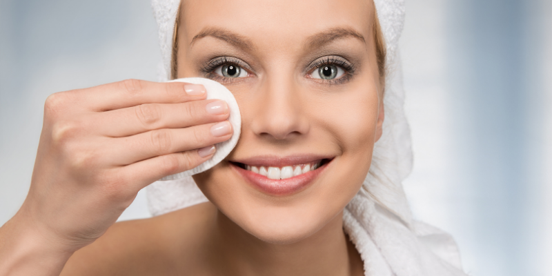 skincare tips to take care of oily skin in monsoon 2