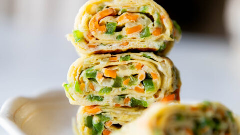 try this tasty and healthy korean omelette rolls for breakfast know its recipe and method 1