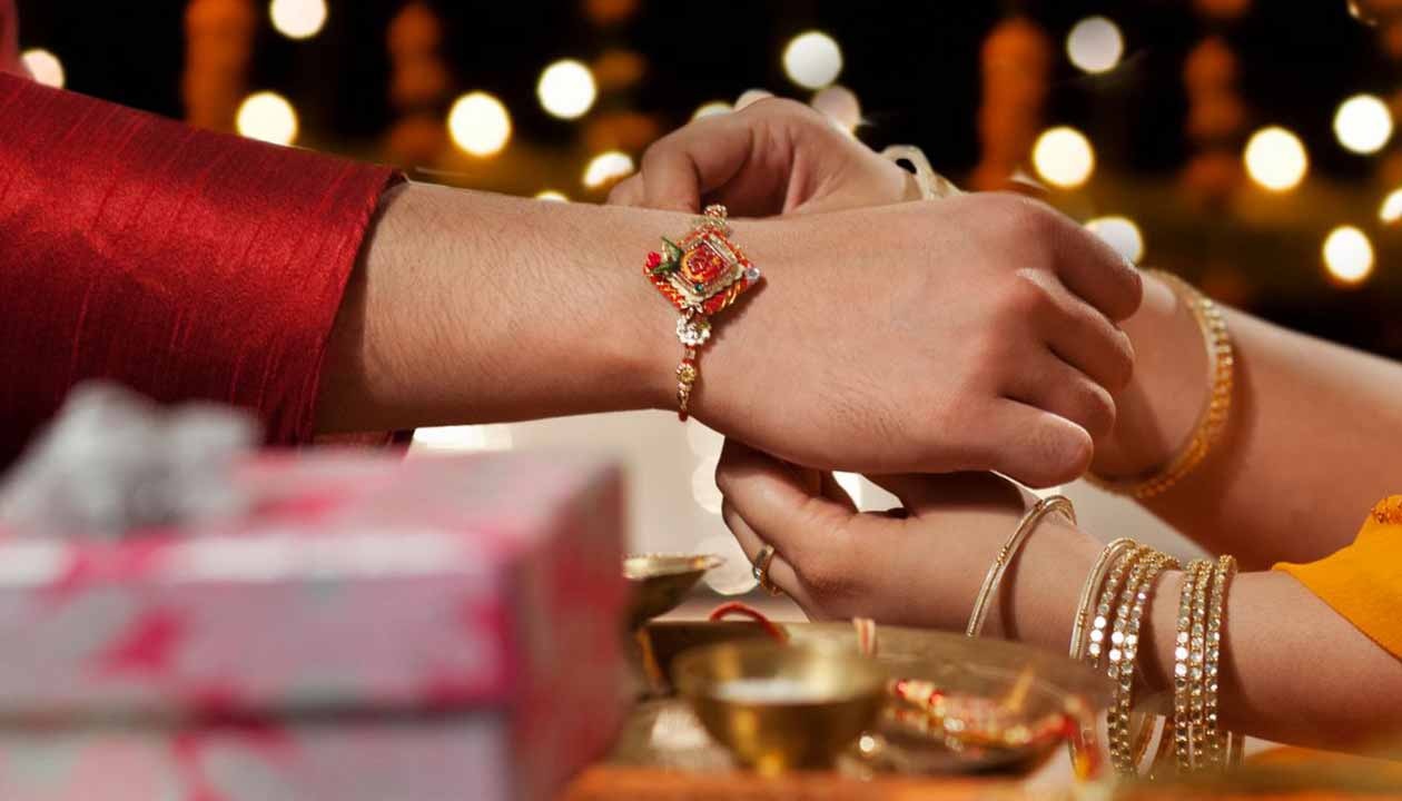 when is raksha bandhan note that it is time