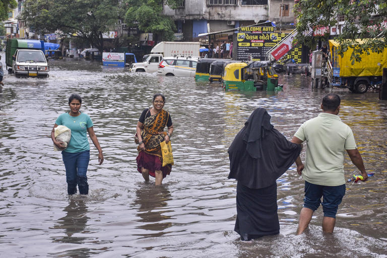 ગુજરાતમાં ભારે વરસાદના લીધે આટલાના મોત2