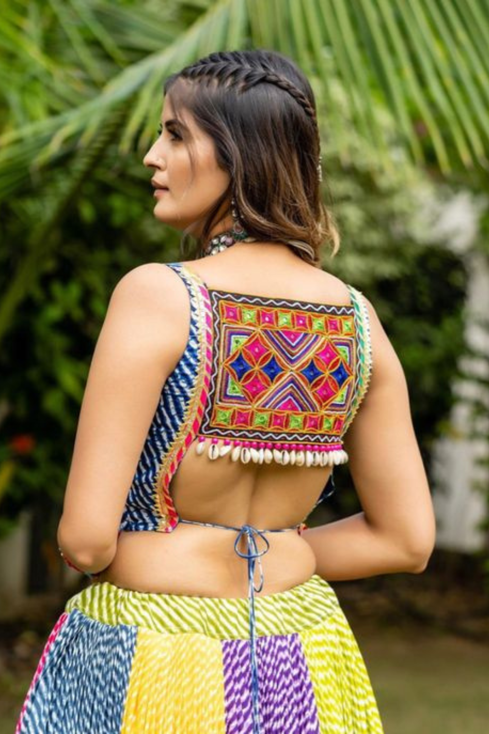 if you want to look different in navratri then wear this blouse1