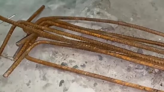 iron bars recovered from railway track in bathinda punjab1