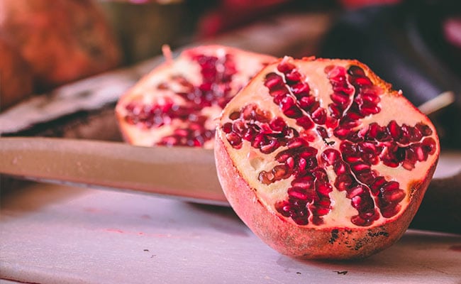 pomegranate peel for skin care know how to use it1