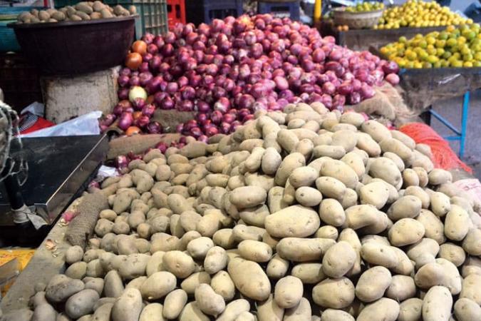 potato and onion prices double in 2 years pulses also expensive edible oils boil before festivals1